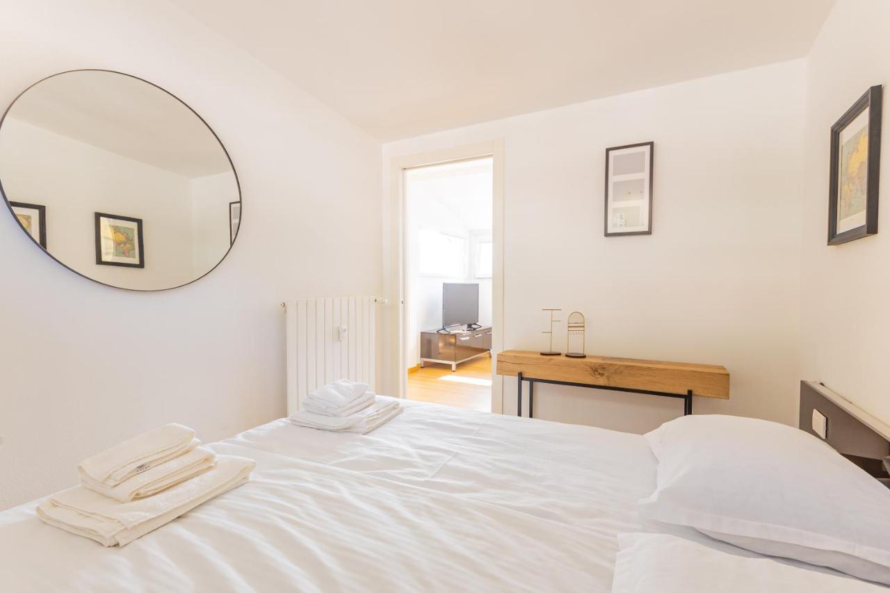 Casa Elea_ Panoramic Attic In City Center Campione dʼItalia Dış mekan fotoğraf